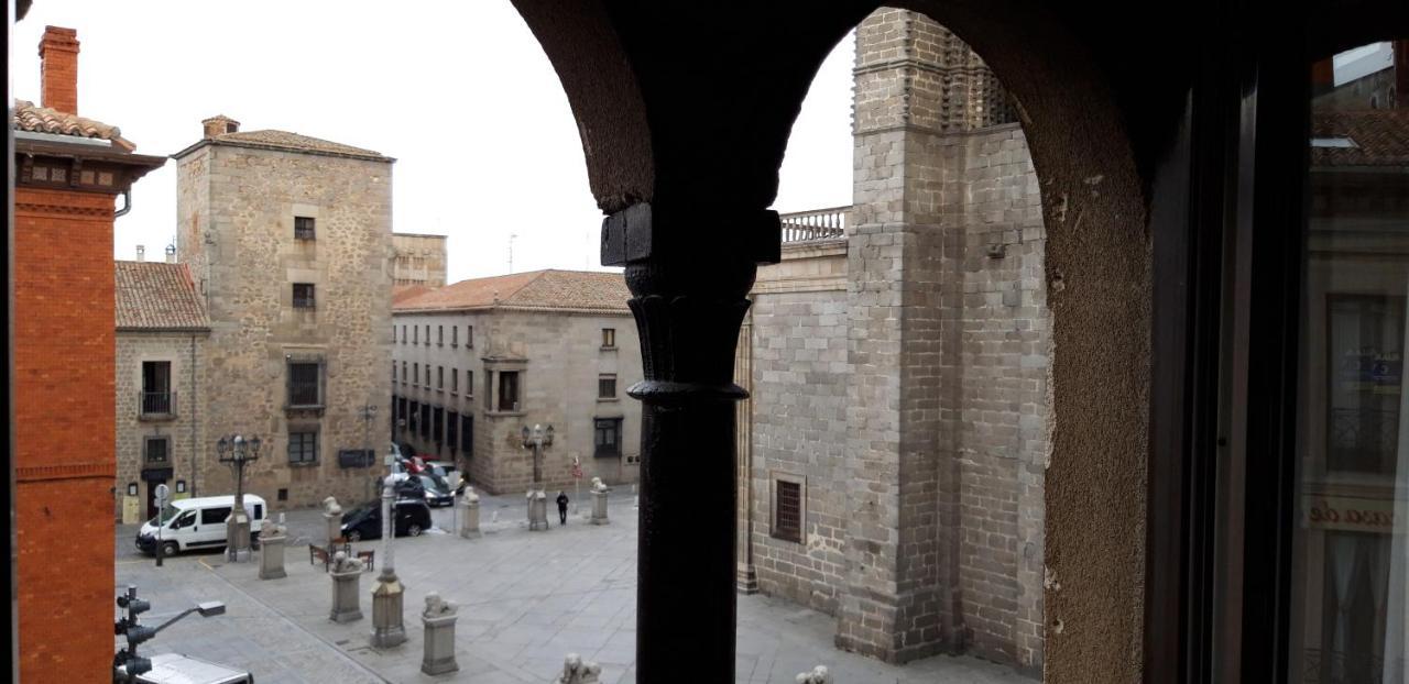 Palacio Valderrabanos Ávila Cameră foto